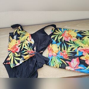 Your Best Look Tropical Floral Women's Swimsuit With Sarong Scarf Size 8
